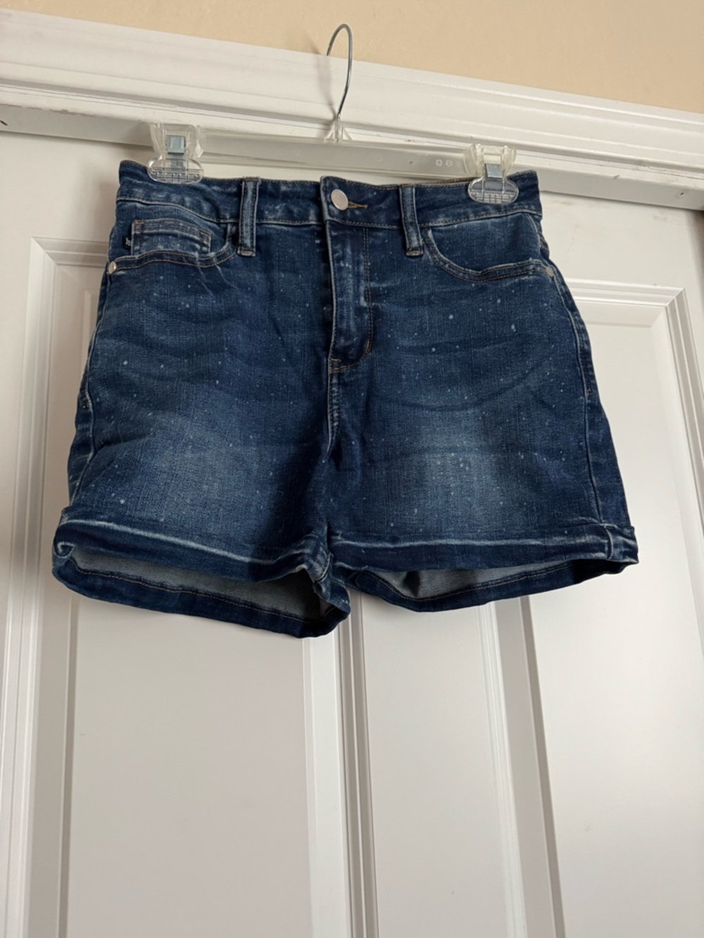 Judy Blue Small Dark Wash Sprinkled Acid Washed Denim Blue Jean Shorts JB150081
